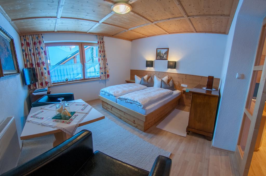 Pension Alwin レッヒ 部屋 写真