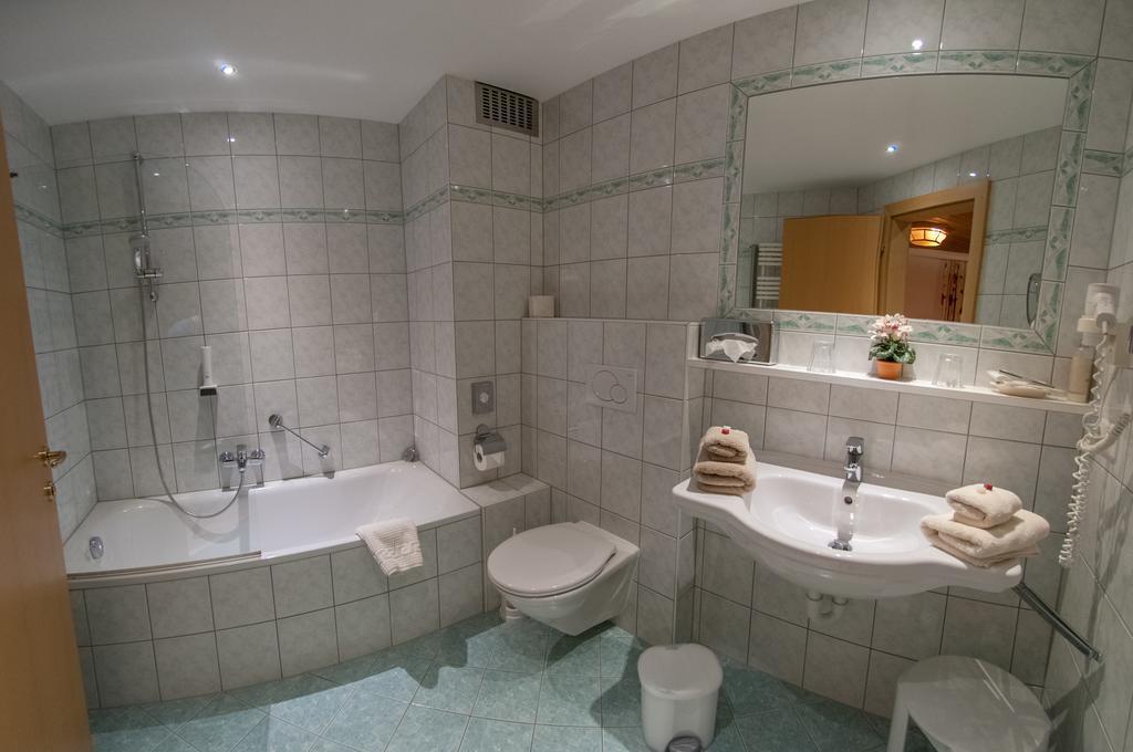 Pension Alwin レッヒ 部屋 写真