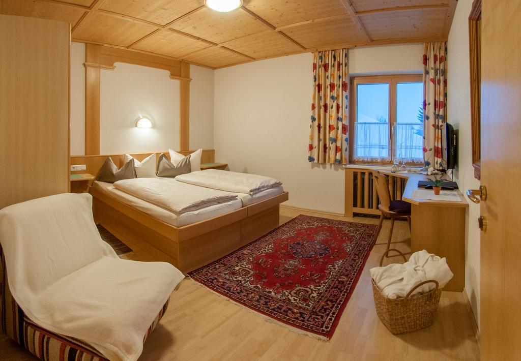 Pension Alwin レッヒ 部屋 写真