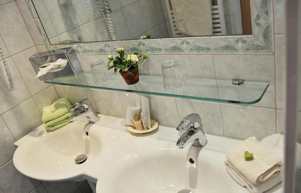 Pension Alwin レッヒ 部屋 写真